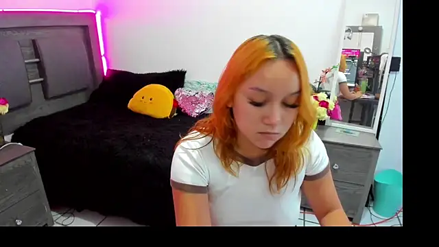 Cherrynoa online show from 9, 11, 2025