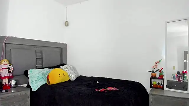 Cherrynoa online show from 12, 4, 2026