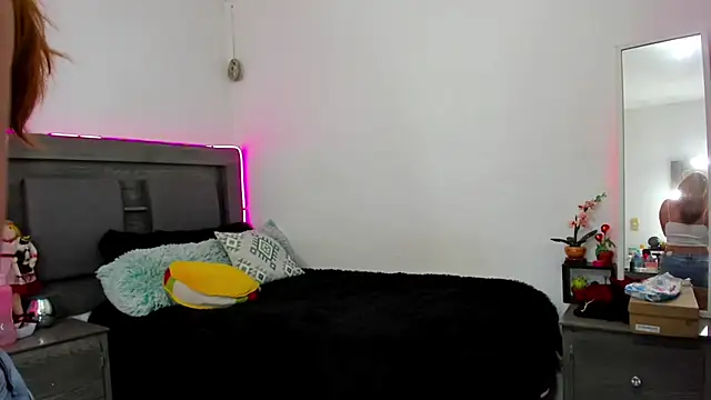 Cherrynoa online show from 18, 4, 2026