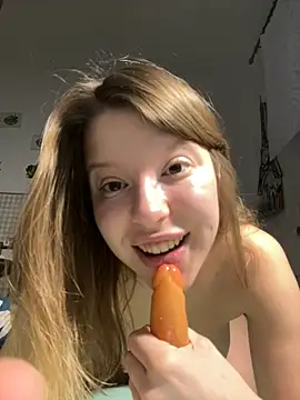 kimczii online show from 13, 4, 2026