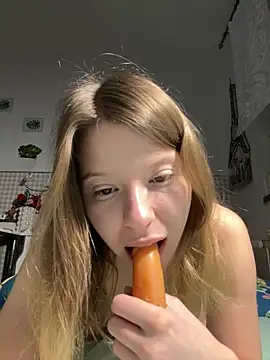 kimczii online show from 15, 4, 2026