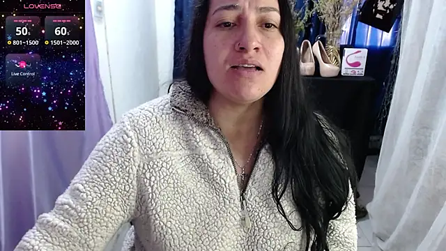 Snapshot of lorenpearx chatting on 7, 7, 2026 lorenpearx online show from 7, 7, 2026