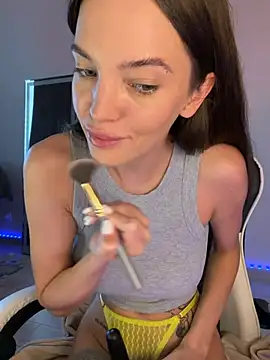 julia fly online show from 26, 5, 2026
