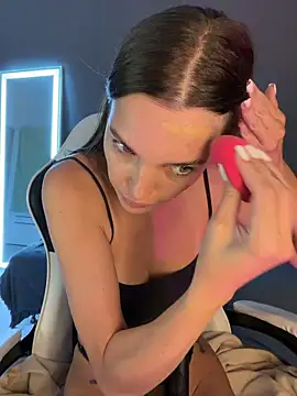 Snapshot of julia_fly chatting on 30, 6, 2026 julia fly online show from 30, 6, 2026