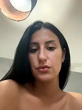 RebeccaRyen online show from 23, 9, 2025