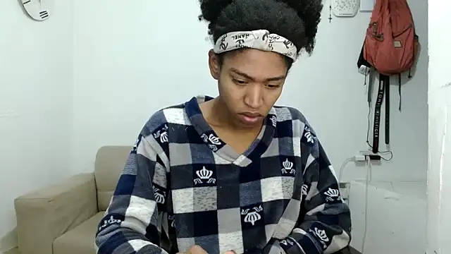 angelamarie1 online show from 17, 11, 2025