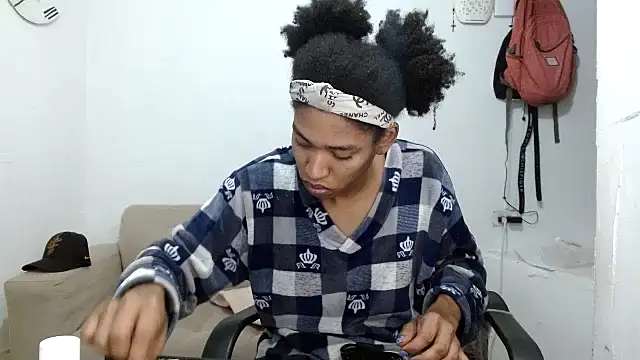 angelamarie1 online show from 12, 11, 2025