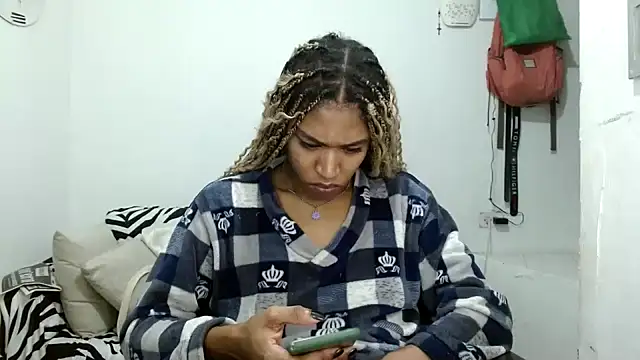 Snapshot of angelamarie1 chatting on 7, 1, 2026 angelamarie1 online show from 7, 1, 2026