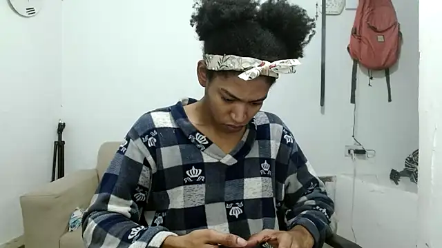 angelamarie1 online show from 18, 9, 2025