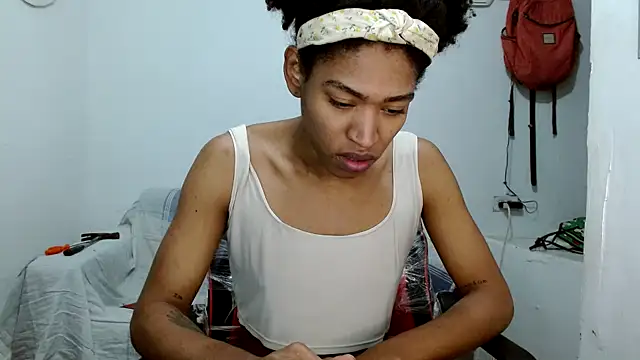 angelamarie1 online show from 4, 10, 2025