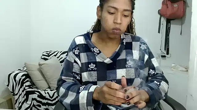 Snapshot of angelamarie1 chatting on 9, 1, 2026 angelamarie1 online show from 9, 1, 2026