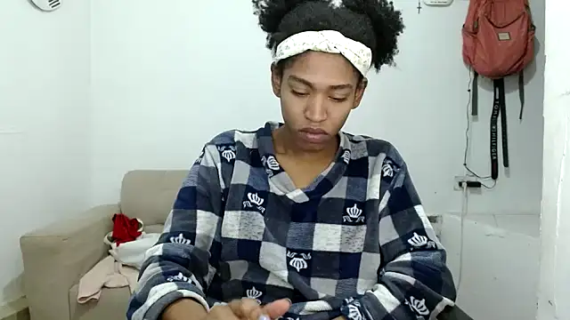 angelamarie1 online show from 15, 11, 2025