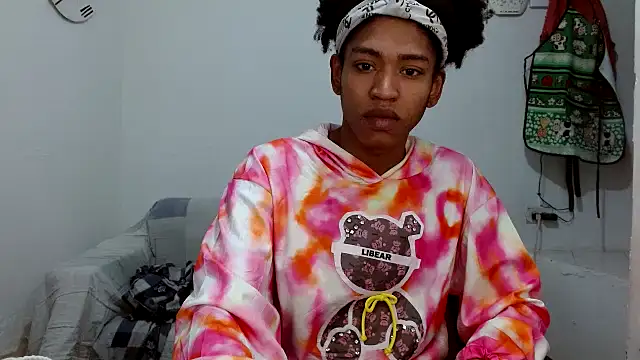 angelamarie1 online show from 4, 11, 2025