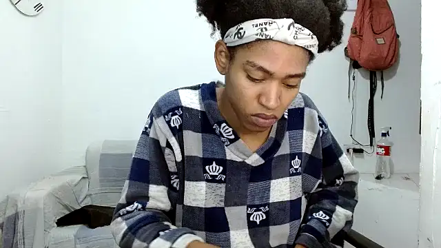 angelamarie1 online show from 28, 10, 2025