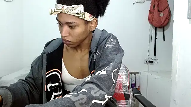 angelamarie1 online show from 10, 10, 2025