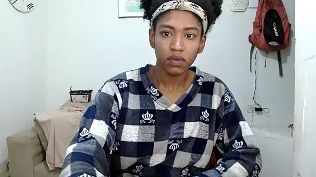 angelamarie1 online show from 27, 2, 2026