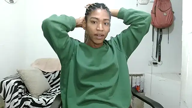 Snapshot of angelamarie1 chatting on 19, 12, 2025 angelamarie1 online show from 19, 12, 2025