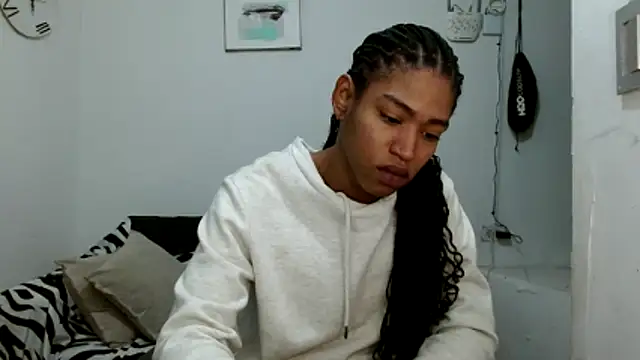 angelamarie1 online show from 9, 4, 2026