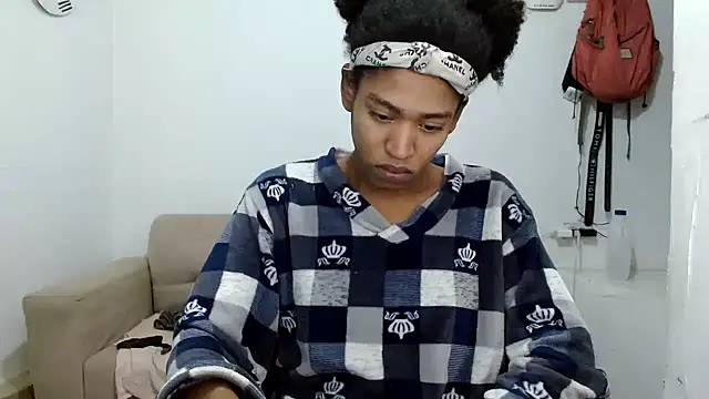 angelamarie1 online show from 17, 11, 2025