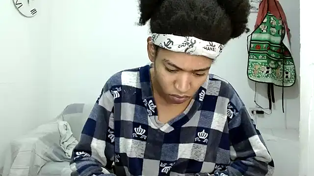 angelamarie1 online show from 4, 11, 2025