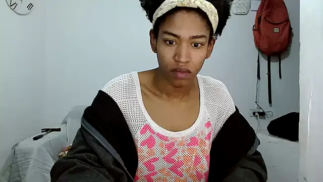 angelamarie1 online show from 6, 10, 2025