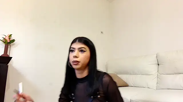 Sierra Halle online show from 14, 10, 2025