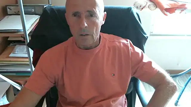 Snapshot of olibrius71 chatting on 18, 5, 2026 olibrius71 online show from 18, 5, 2026