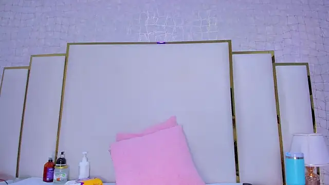 Snapshot of paola_rodriguez chatting on 23, 10, 2025 paola rodriguez online show from 23, 10, 2025