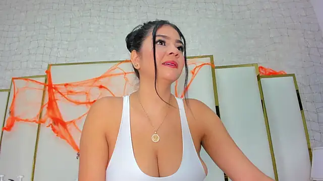 Snapshot of paola_rodriguez chatting on 26, 10, 2025 paola rodriguez online show from 26, 10, 2025