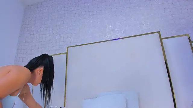 Snapshot of paola_rodriguez chatting on 23, 11, 2025 paola rodriguez online show from 23, 11, 2025