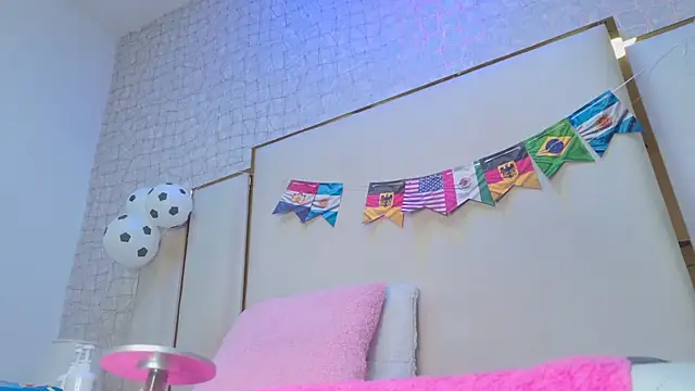 Snapshot of paola_rodriguez chatting on 29, 6, 2026 paola rodriguez online show from 29, 6, 2026