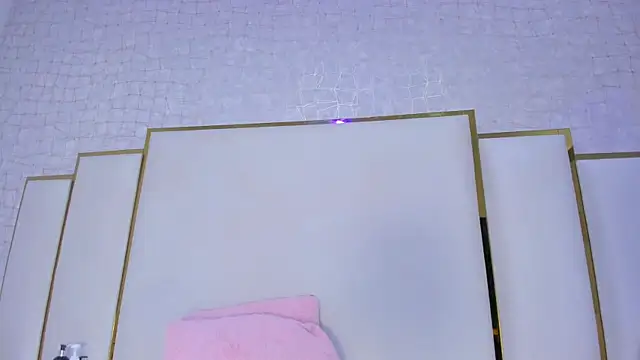 Snapshot of paola_rodriguez chatting on 1, 12, 2025 paola rodriguez online show from 1, 12, 2025