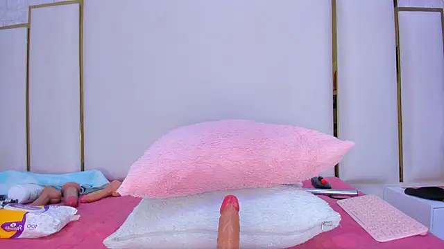 Snapshot of paola_rodriguez chatting on 29, 9, 2025 paola rodriguez online show from 29, 9, 2025