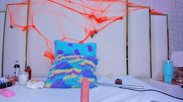 Snapshot of paola_rodriguez chatting on 27, 10, 2025 paola rodriguez online show from 27, 10, 2025