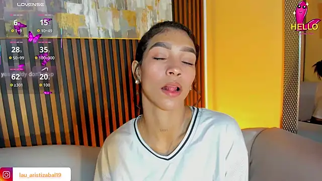 LauraAristizabal online show from 25, 3, 2026