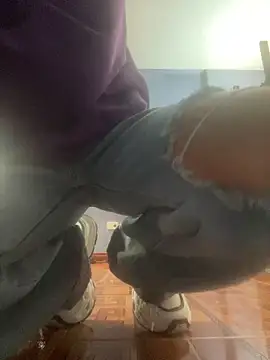 LauraAristizabal online show from 17, 4, 2026