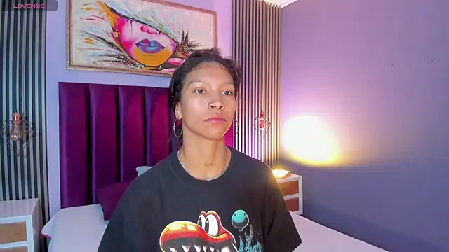 LauraAristizabal online show from 7, 2, 2026