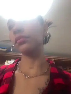 LauraAristizabal online show from 18, 4, 2026