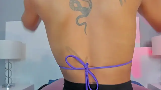 Snapshot of LauraAristizabal chatting on 19, 3, 2025 LauraAristizabal online show from 19, 3, 2025