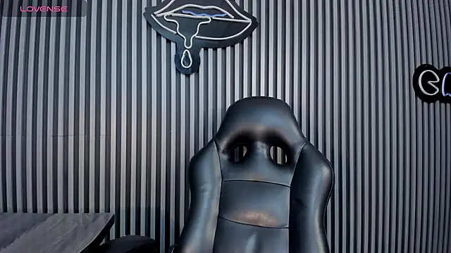 Snapshot of LauraAristizabal chatting on 22, 3, 2025 LauraAristizabal online show from 22, 3, 2025