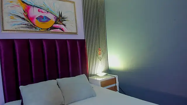 LauraAristizabal online show from 5, 4, 2026