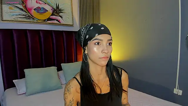 LauraAristizabal online show from 27, 3, 2026