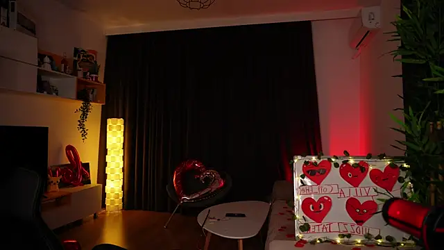 ShyNdWild online show from 14, 2, 2025