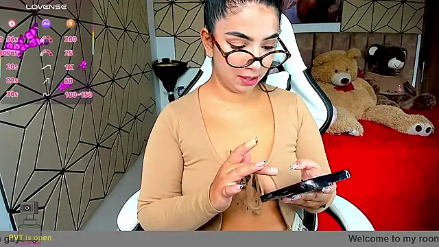 vane lopez  online show from 19, 11, 2025