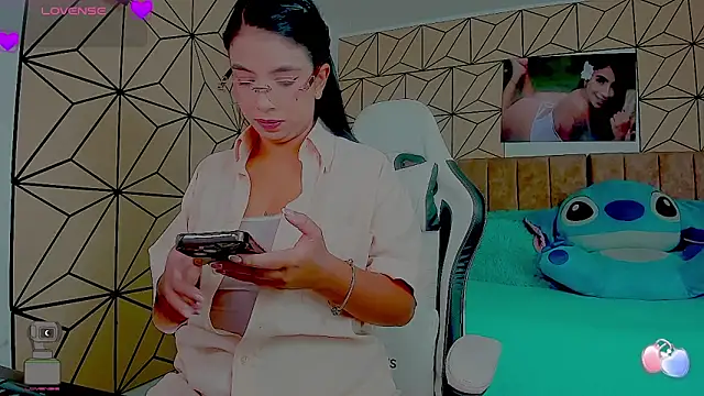 vane lopez  online show from 23, 3, 2026