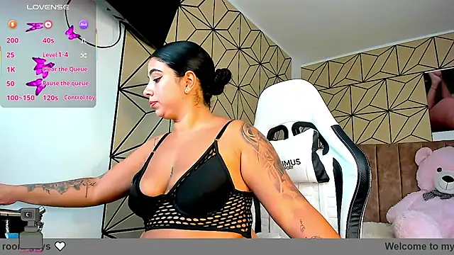 vane lopez  online show from 12, 11, 2025