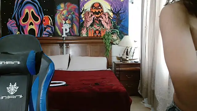 Snapshot of MINI_Petite chatting on 12, 2, 2025 MINI Petite online show from 12, 2, 2025