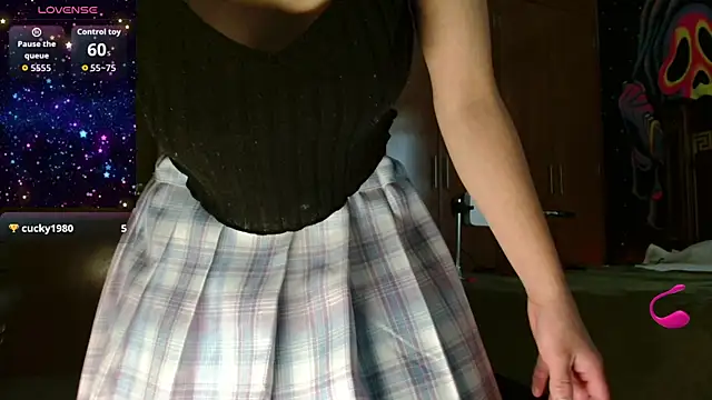 Snapshot of MINI_Petite chatting on 16, 10, 2025 MINI Petite online show from 16, 10, 2025