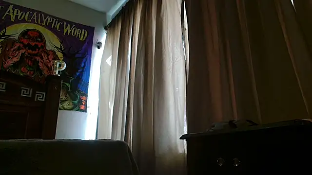 Snapshot of MINI_Petite chatting on 10, 9, 2025 MINI Petite online show from 10, 9, 2025