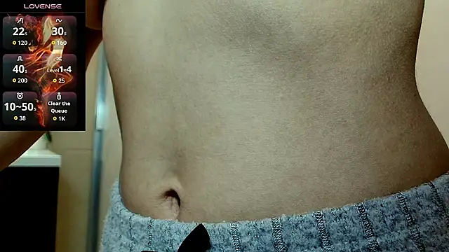 Snapshot of MINI_Petite chatting on 1, 10, 2025 MINI Petite online show from 1, 10, 2025